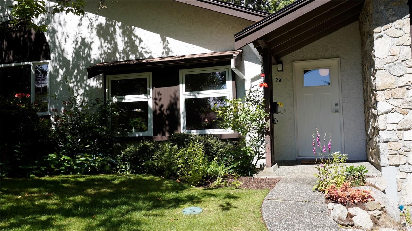 Property Photo:  278 Island Hwy #28  BC V9B 1G5 