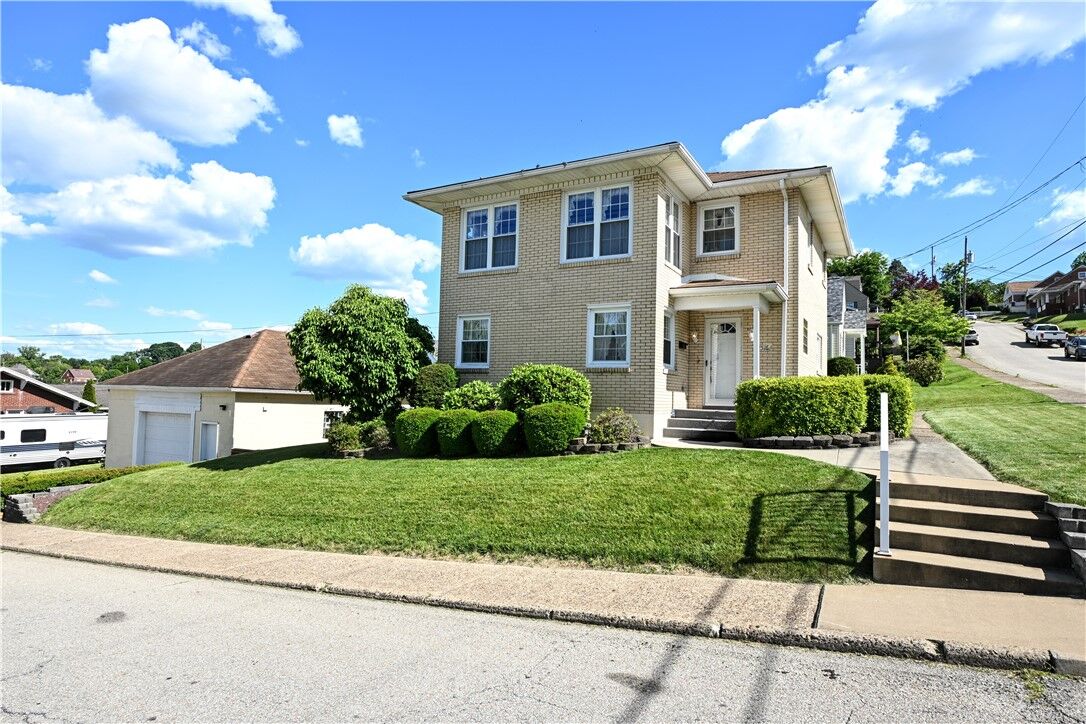 Property Photo: 1516 Spruce Street PA 15062