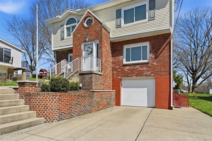 Property Photo:  32 Herbst Road  PA 15108 