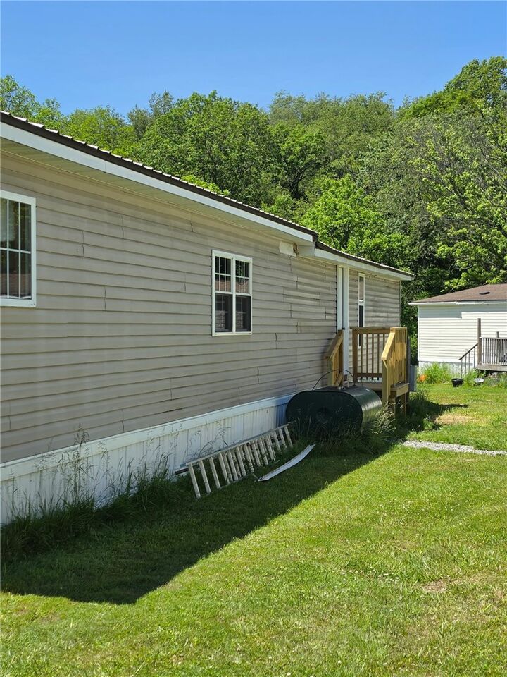 Property Photo:  834 McGee Lane  PA 15627 