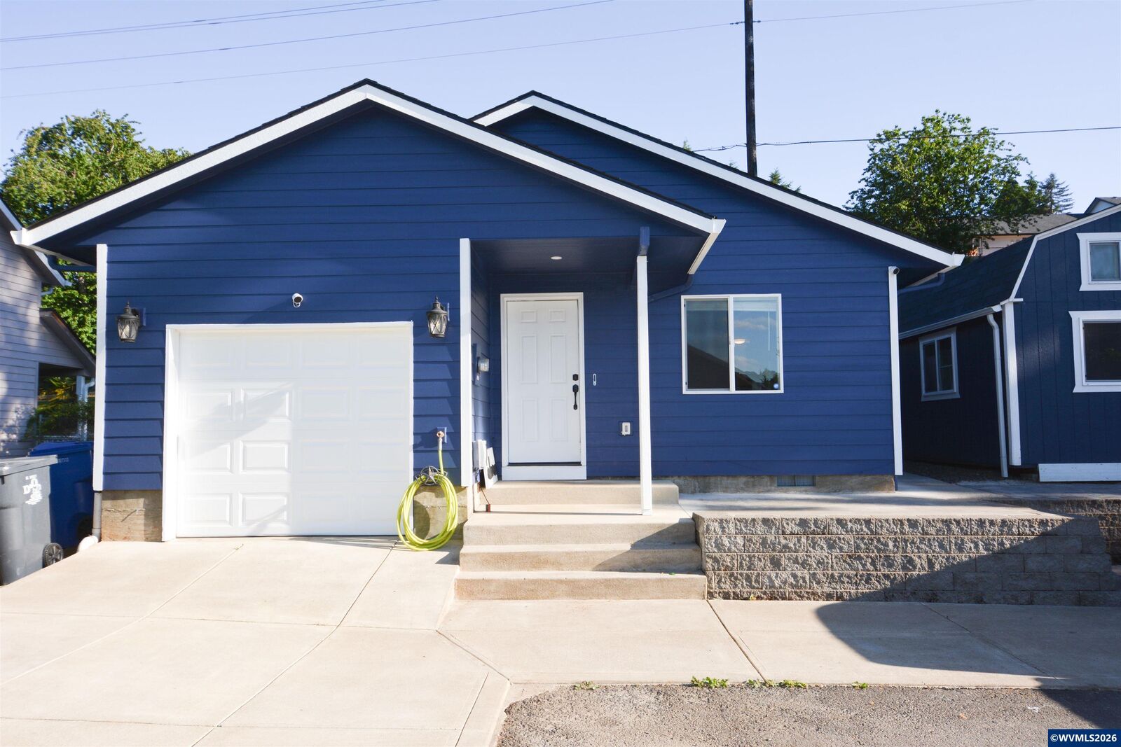 Property Photo:  928 Trust Ln SE  OR 97306 