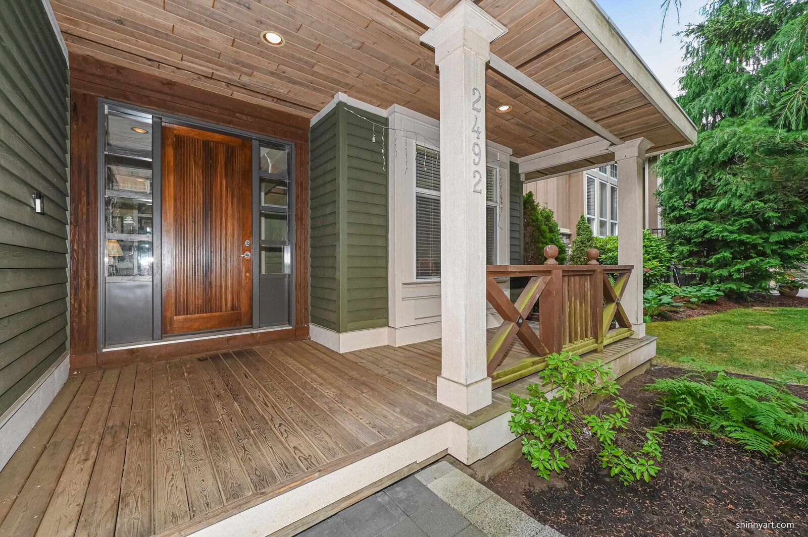Property Photo: 2492 148 Street BC V4P 1N5