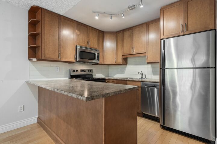 Property Photo:  2920 Ash Street 401  BC V5Z 4A6 