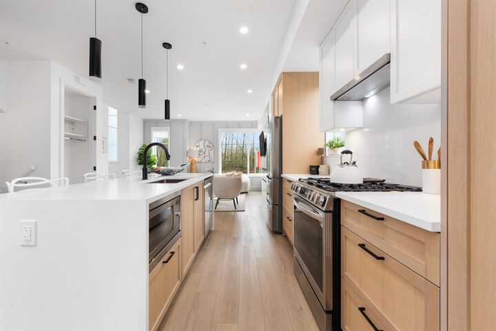 Property Photo: 20763 76 Avenue 56 BC V2Y 3N8