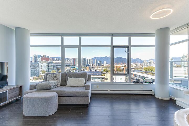 Property Photo: 138 W 1st Avenue 1404 BC V5Y 0H5