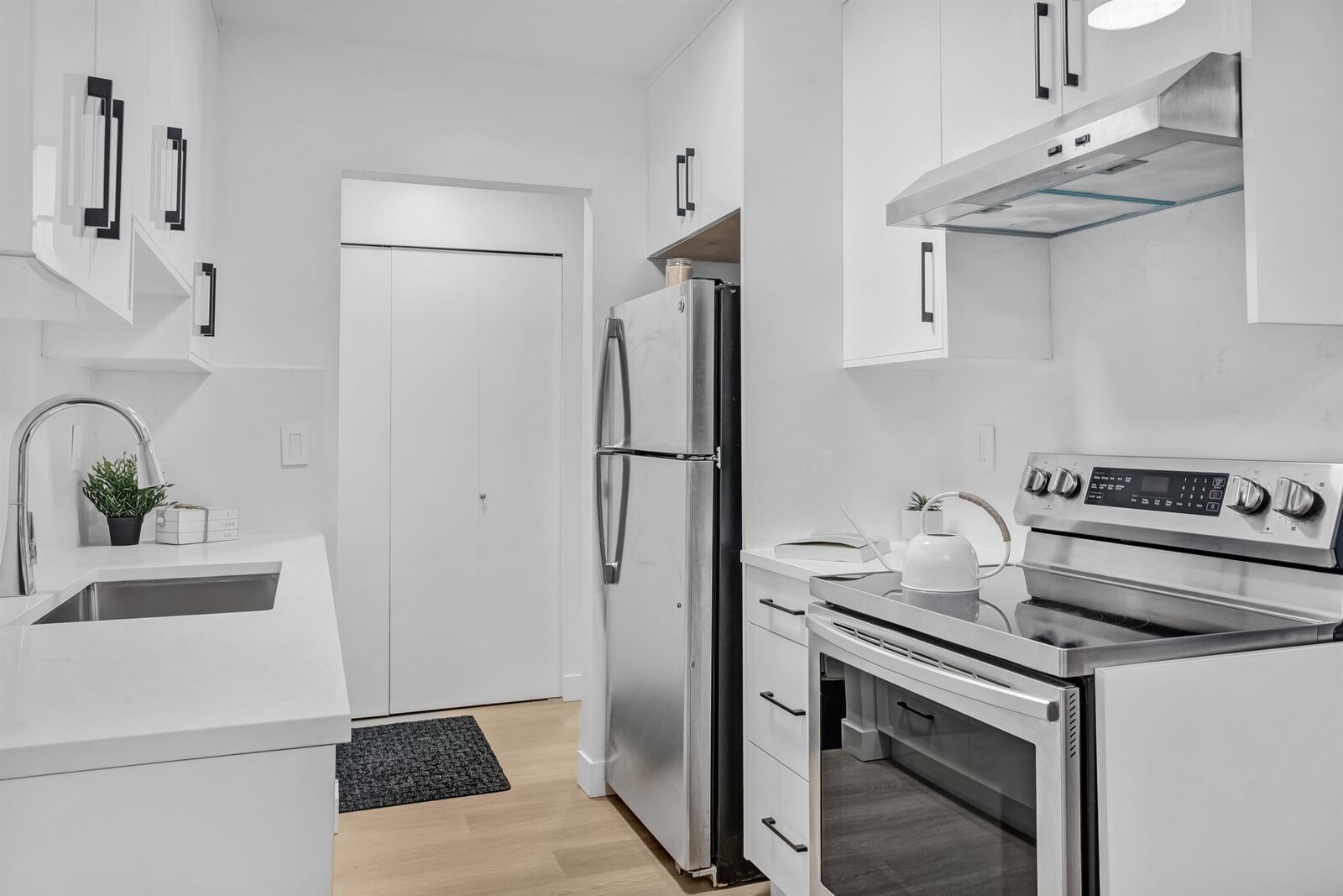 Property Photo:  6931 Cooney Road 111  BC V6Y 2J9 