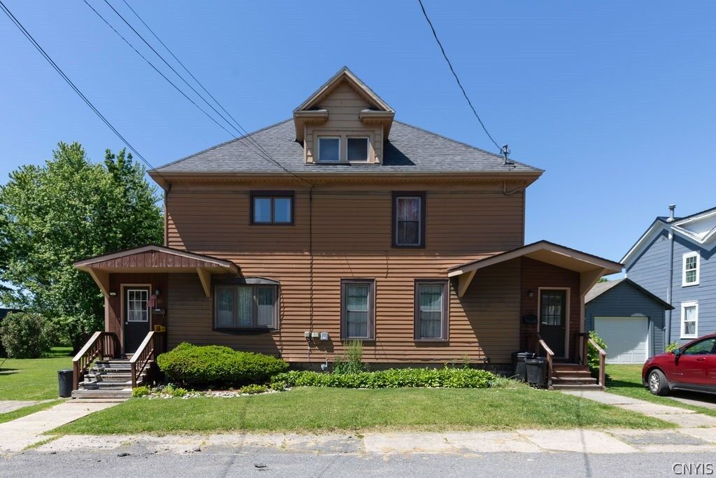 Property Photo:  508-510 Leitch Street 508  NY 13069 