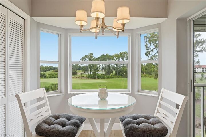 Property Photo: 7360 Glenmoor Ln 304 FL 34104