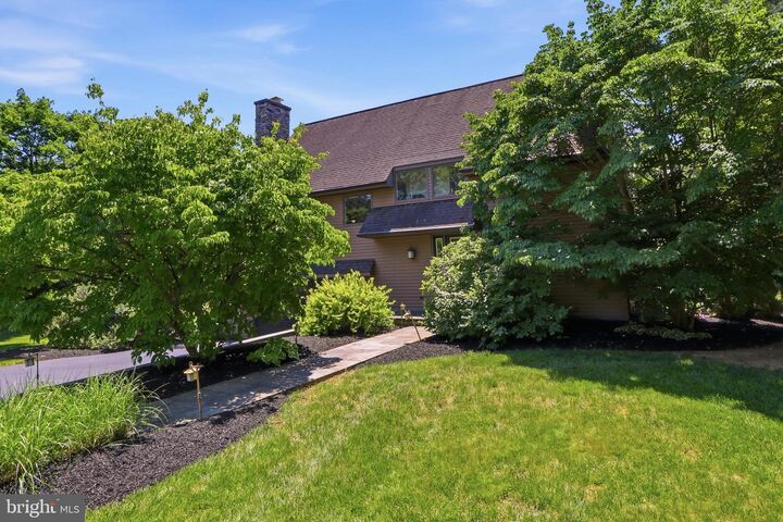 Property Photo:  62 Walden Road  PA 17042 