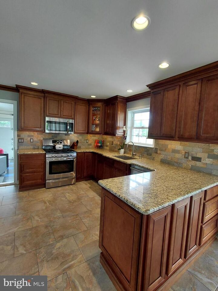 Property Photo:  41 Edmonds Drive  PA 19468 