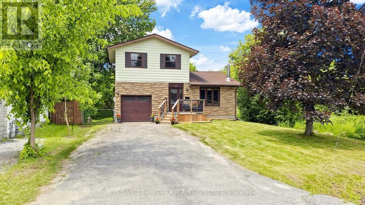 Property Photo:  98 Metro Road South  ON L4P 1W2 