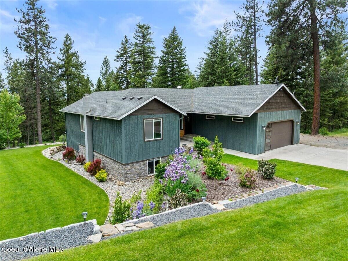 Property Photo:  11243 W Hidden Valley Rd  ID 83858 