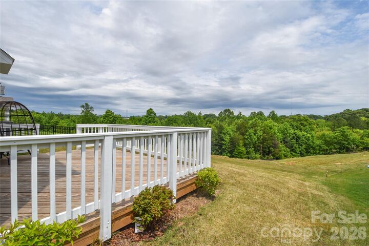 Property Photo: 128 Ballantree Road NC 28115