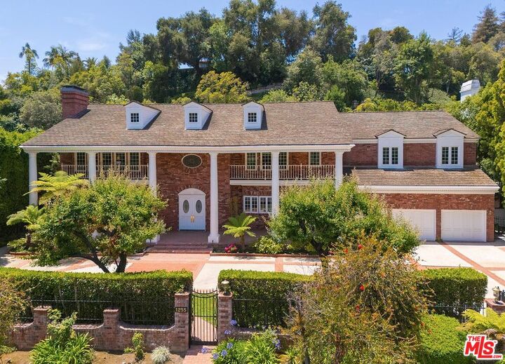 Property Photo: 1255 Benedict Canyon Dr CA 90210