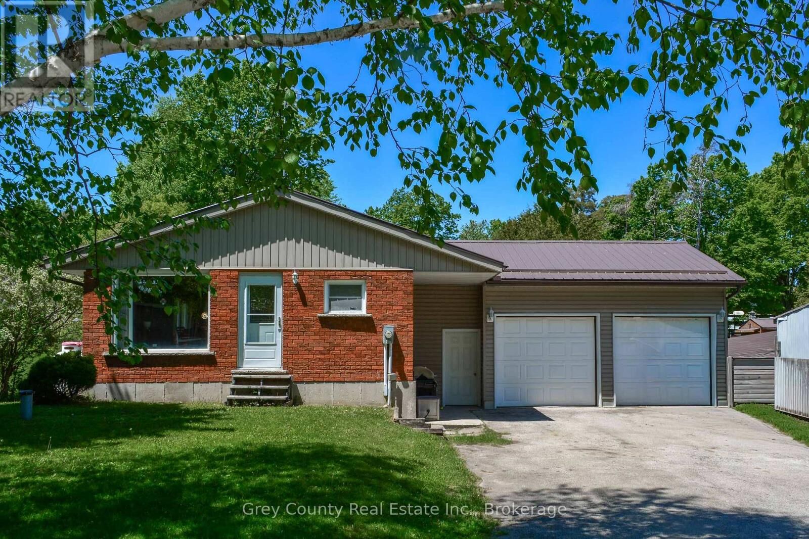 Property Photo:  580293 Sideroad 60 Sideroad West  ON N0H 1C0 