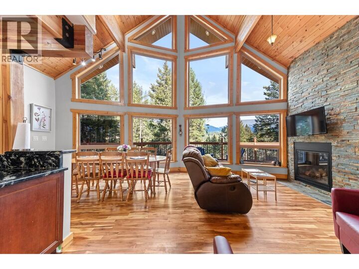 Property Photo: 9881 Osprey Landing Drive BC V0B 2J0
