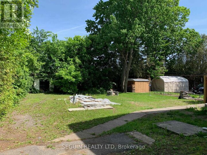 Property Photo:  471-473 Emerald Street  ON K6A 1S5 