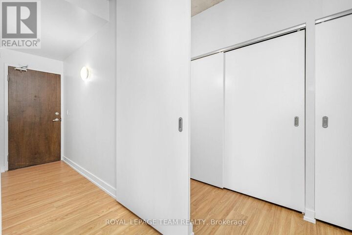 Property Photo: 179 George Street 2106 ON K1N 1J8