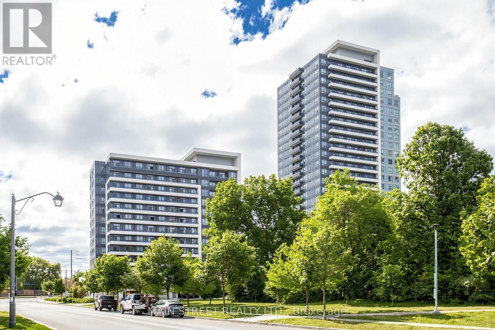 Property Photo: 7900 Bathurst Street 228 ON L4J 0J9