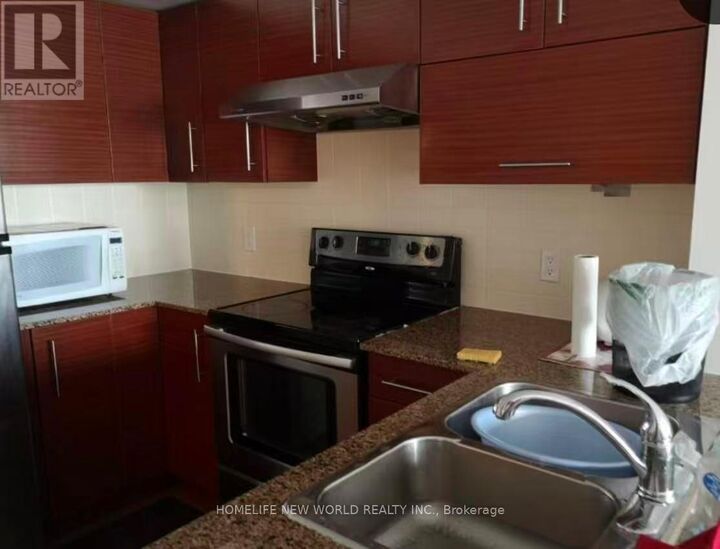Property Photo:  233 South Park Road 308  ON L3T 0B3 