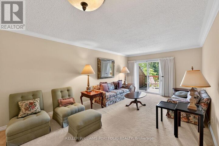 Property Photo:  696 King Street 36  ON L4R 5B6 