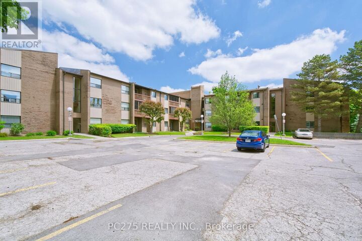 Photo de la propriété: 300 Everglade Crescent 216 ON N6H 4P8