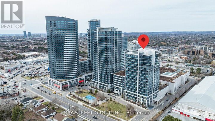 Property Photo:  7167 Yonge Street 718  ON L3T 0E1 