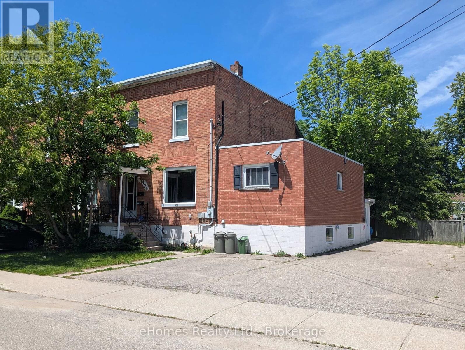 Property Photo:  470 13th Street West  ON N4K 3W7 