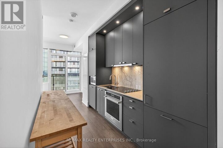 Property Photo:  470 Front Street West 2306  ON M4V 0V6 