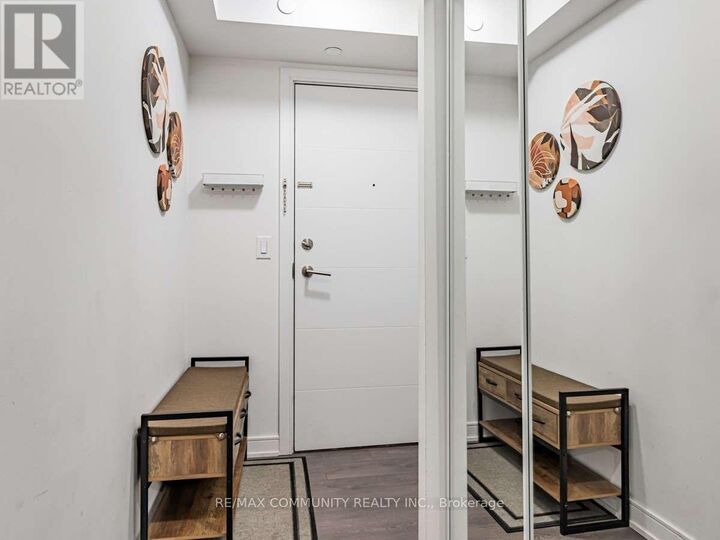 Property Photo:  525 Adelaide Street West 631  ON M5V 1T6 