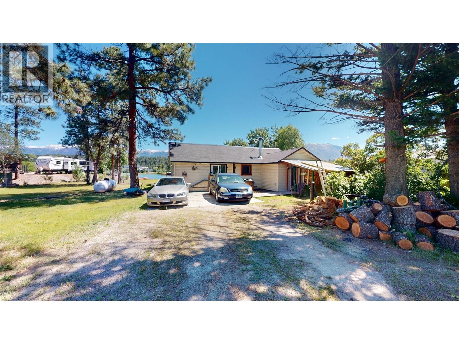 Property Photo: 6604 Dogwood Road BC V0B 2K0
