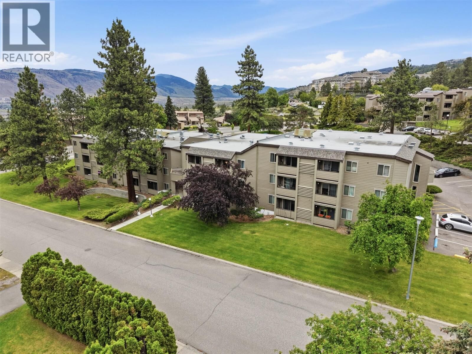 Property Photo:  245 Gordonhorn Crescent 111  BC V2E 1G5 