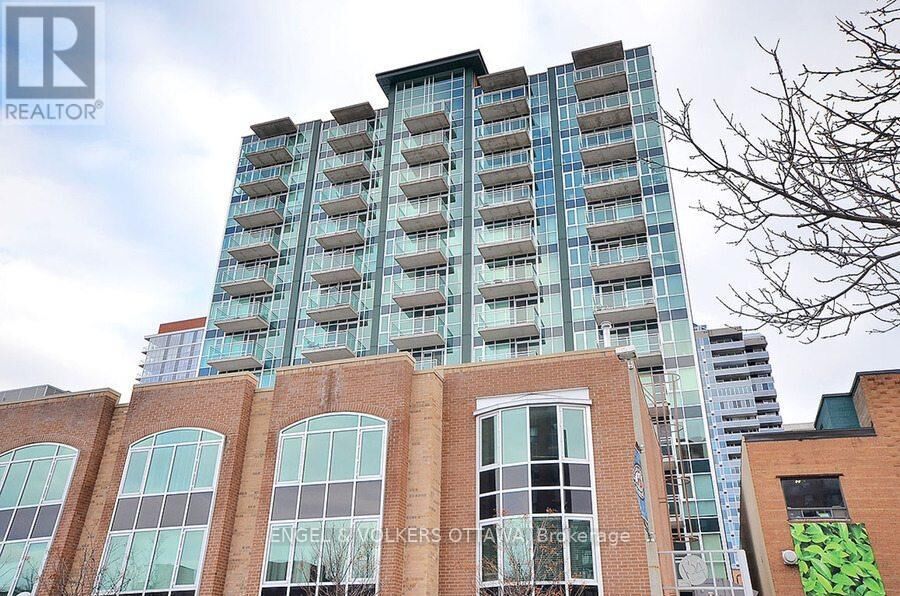 Property Photo:  134 York Street 101  ON K1N 1K8 