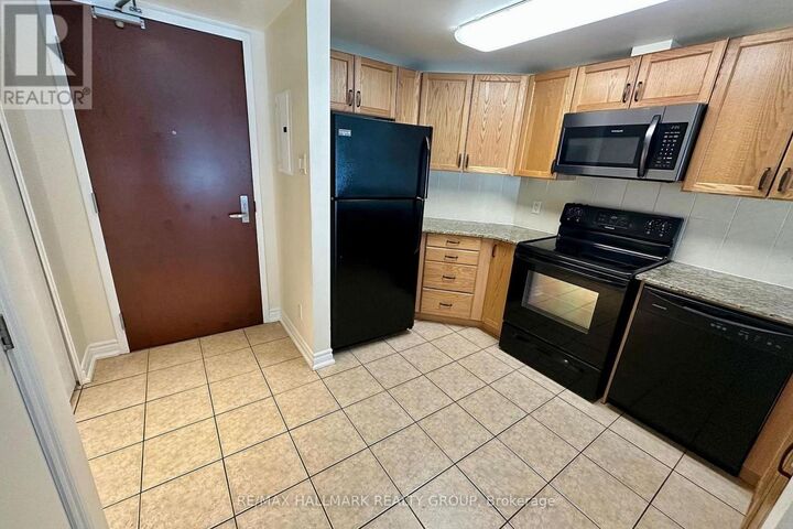 Property Photo:  234 Rideau Street 209  ON K1N 5X8 