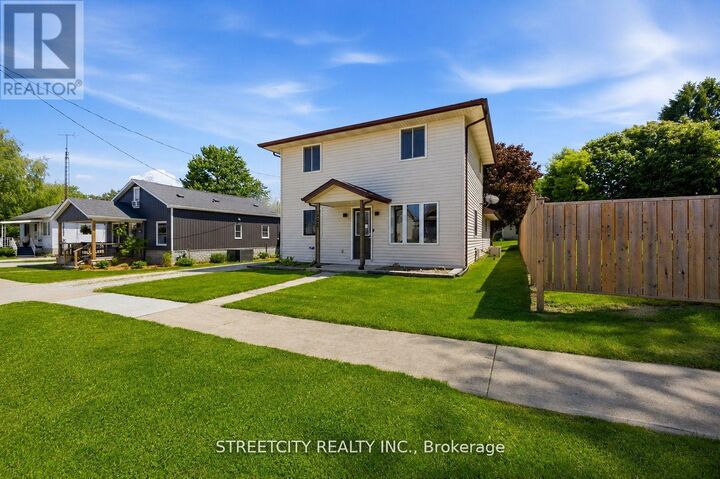 Property Photo:  502 Plympton Street  ON N0N 1T0 