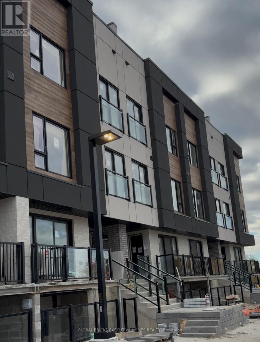 Property Photo: 16 Melbourne Avenue 204C ON L2P 3J8