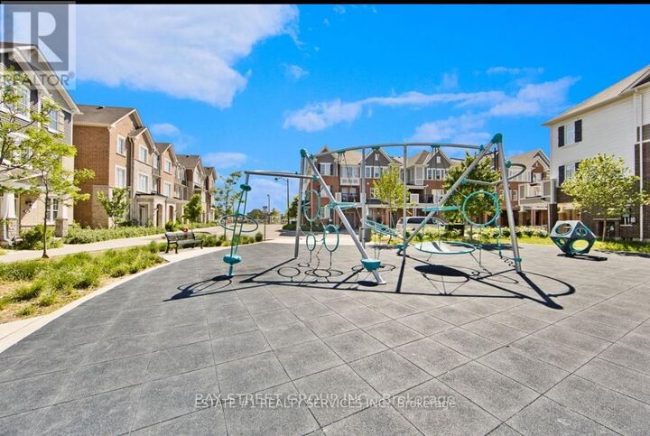 Property Photo:  1222 Rose Way 49  ON L9E 1P1 
