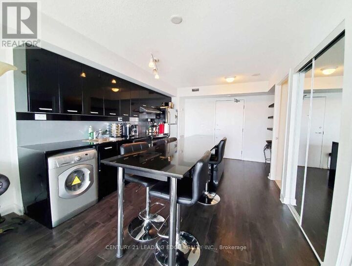 Property Photo: 19 Singer Court 625 ON M2K 0B2
