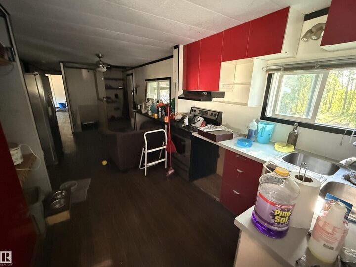 Property Photo:  5320 51 Street  AB T0C 0P0 