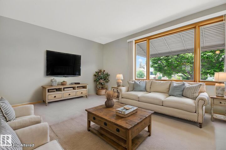 Property Photo:  9243 74 Street NW  AB T6B 2B5 
