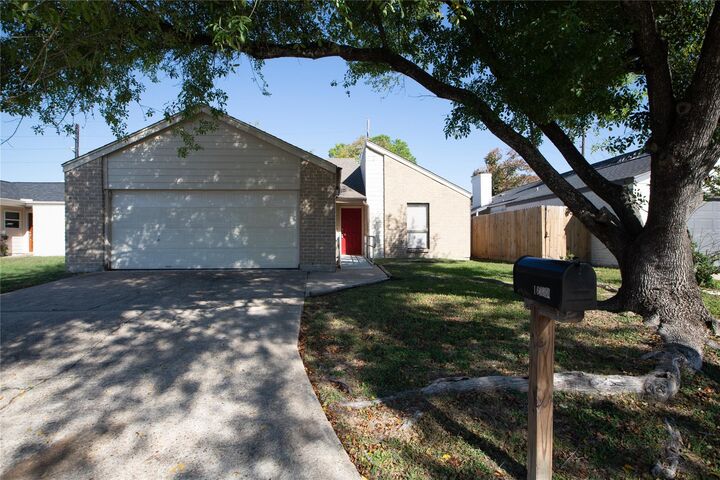 Property Photo: 16042 Bear Hill Drive TX 77084
