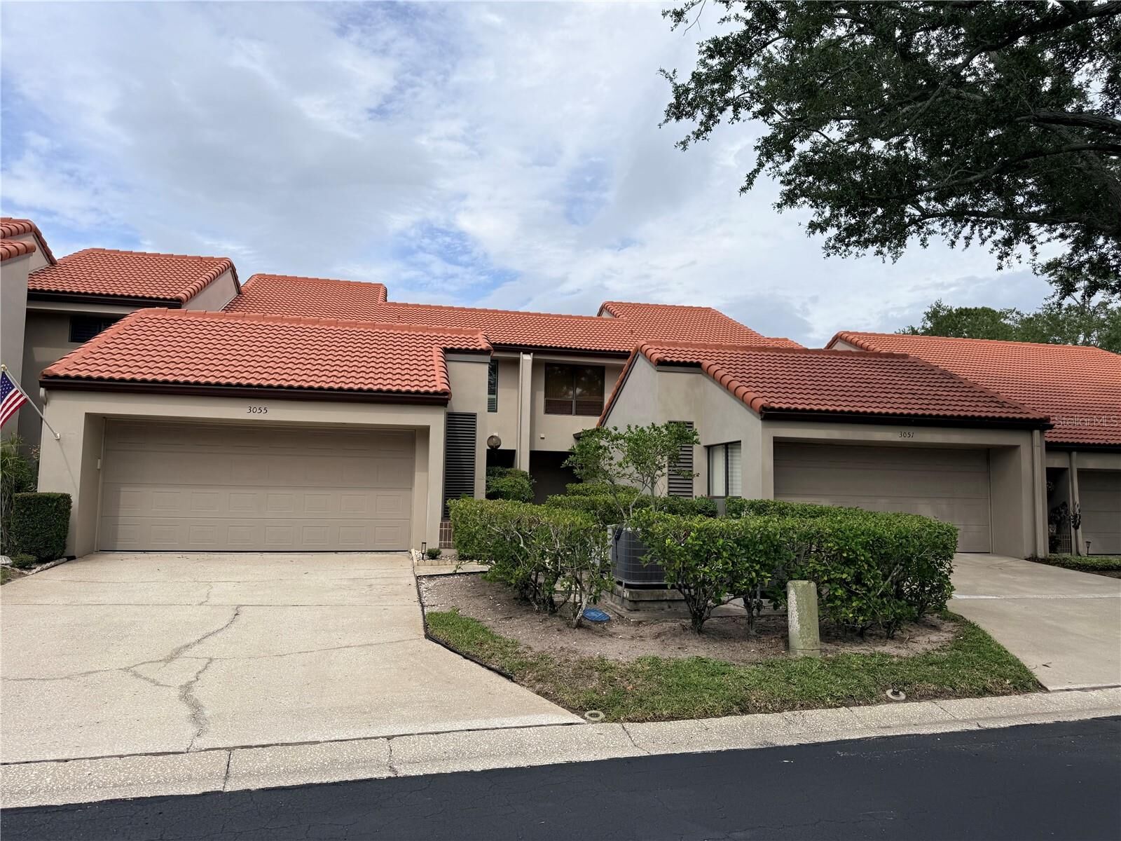 Property Photo: 3055 Braeloch Circle W FL 33761