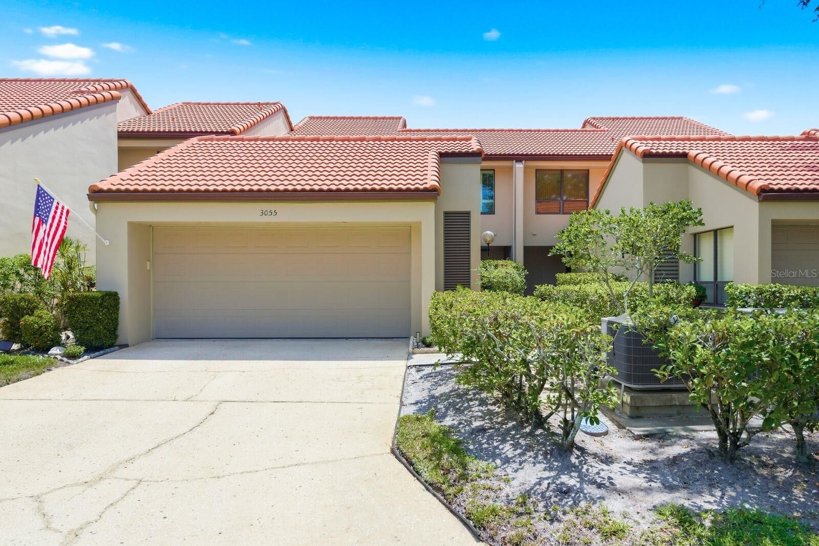 Property Photo: 3055 Braeloch Circle W FL 33761