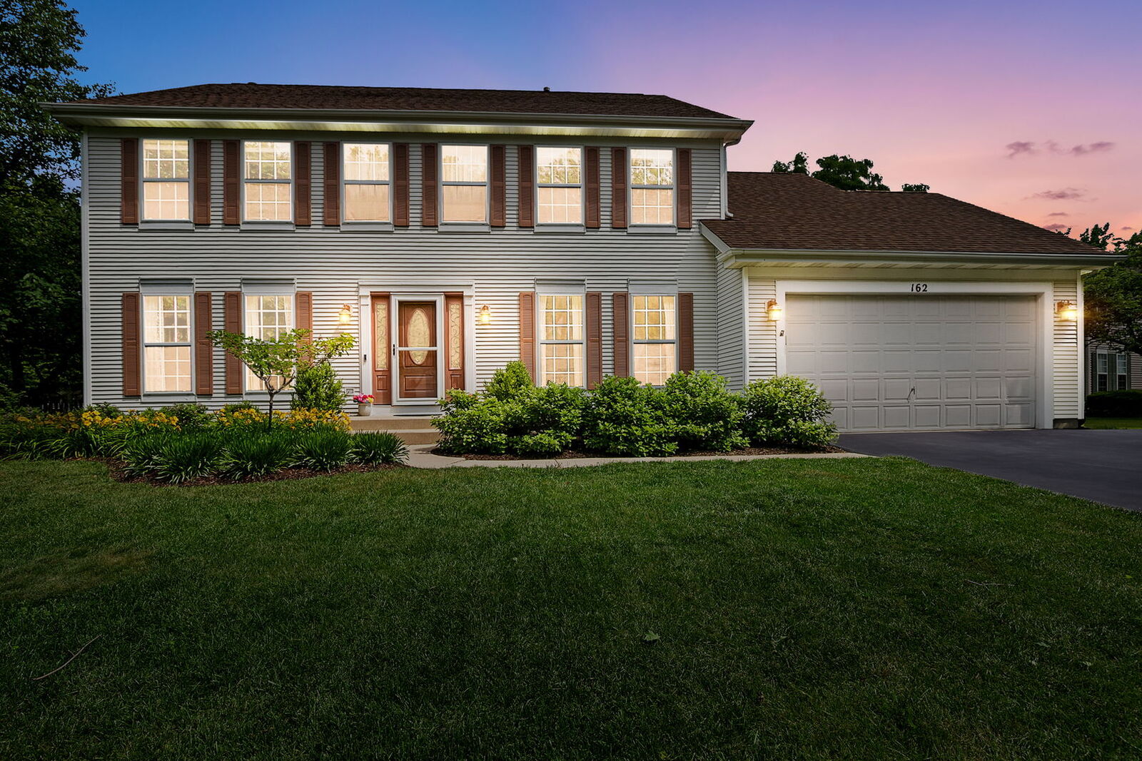 Property Photo: 162 Wellington Court IL 60030