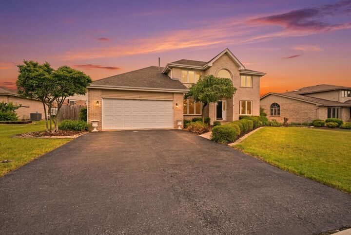 Property Photo:  631 Vanderbilt Drive  IL 60451 