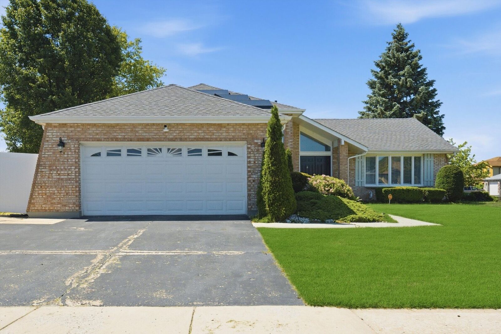 Property Photo: 18601 Becker Terrace IL 60478