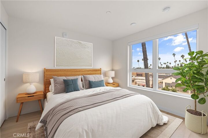 Property Photo:  1818 S Norton Avenue 408  CA 90018 