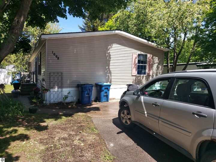 Property Photo: 1668 Rex Place MI 49686