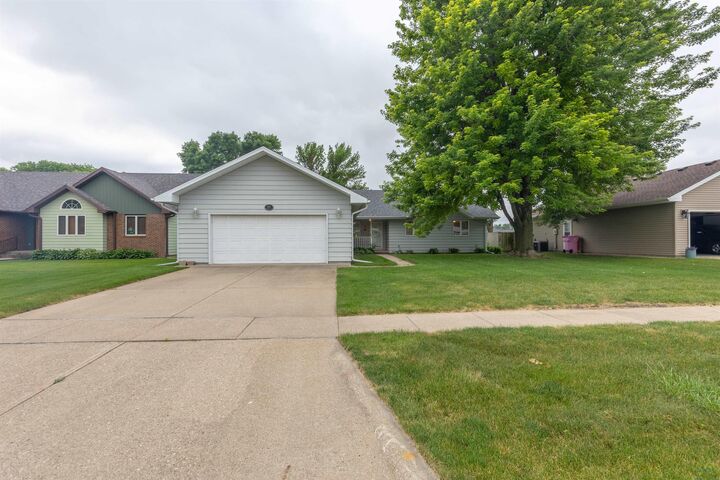 Property Photo: 210 Carriage Lane IA 51054