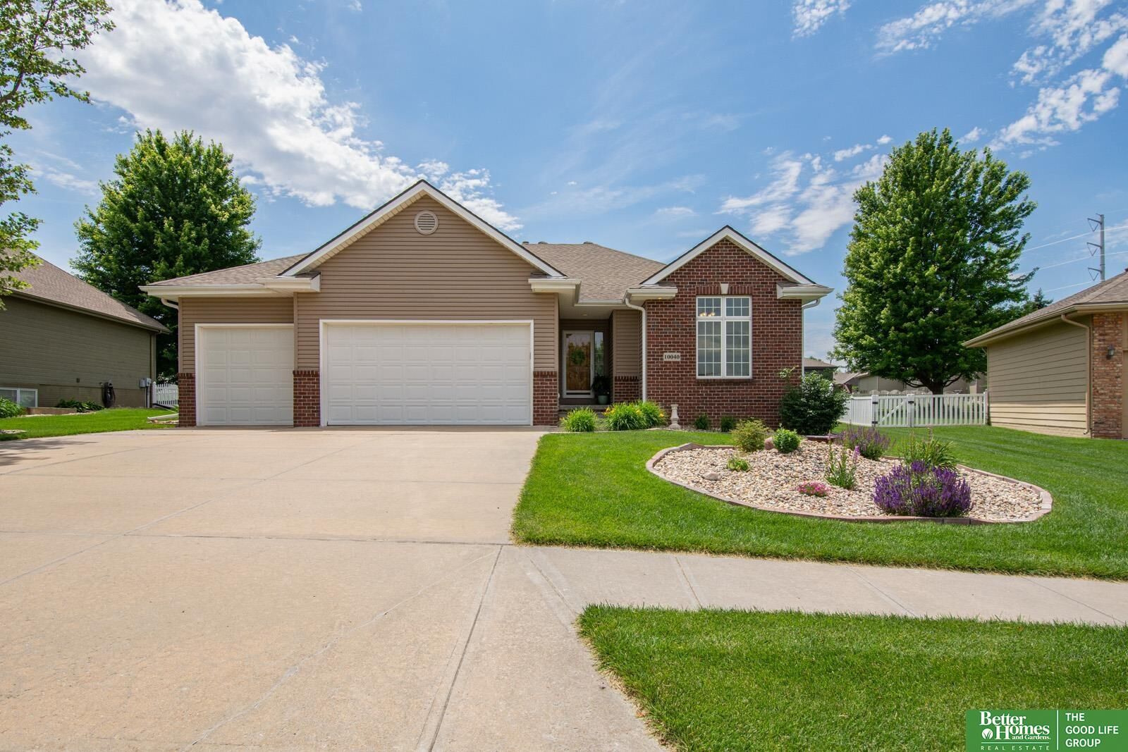 Property Photo:  10040 S 178th Street  NE 68136 